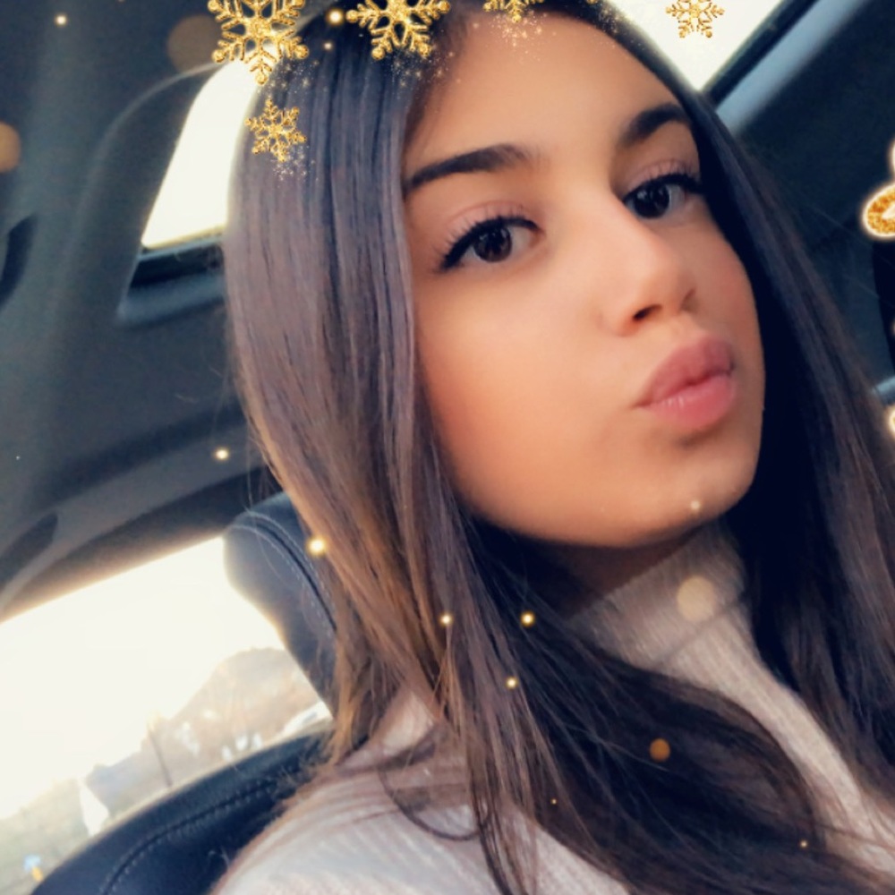 Meet your Posher, Deanna